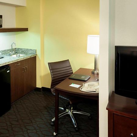 สปริงฮิลล์ สวีท ดัลลัส ดาวน์ทาวน์/เวสท์ เอนด์ Hotel ภายนอก รูปภาพ