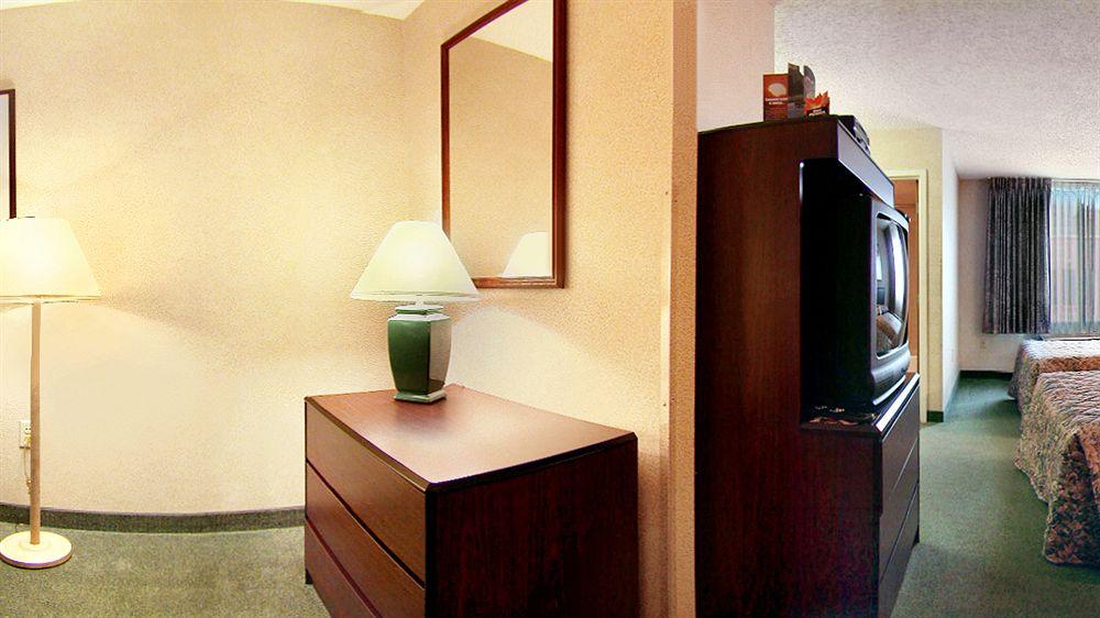 สปริงฮิลล์ สวีท ดัลลัส ดาวน์ทาวน์/เวสท์ เอนด์ Hotel ภายนอก รูปภาพ