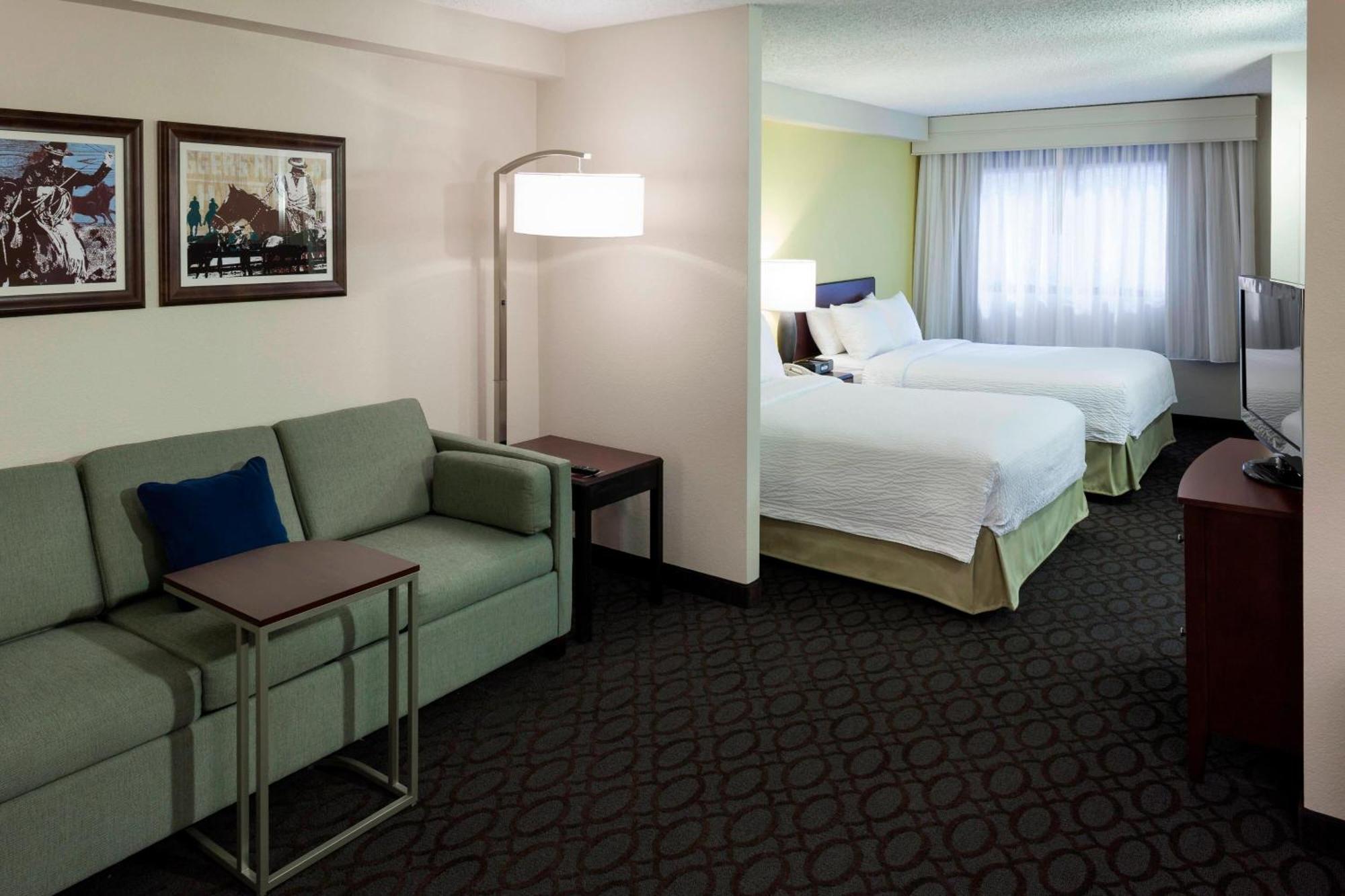 สปริงฮิลล์ สวีท ดัลลัส ดาวน์ทาวน์/เวสท์ เอนด์ Hotel ภายนอก รูปภาพ
